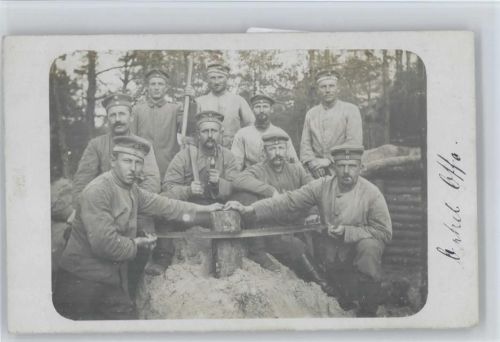 1916 Foto AK Bautrupp mit Säge - Feldpoststempel: II.B.L.J.R. No 31 - d. 1. Landwehr Div.