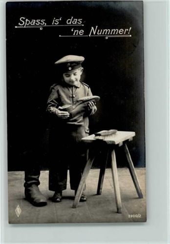 Serie 3900-2 - Stiefel putzen Kinder in Uniform 1916