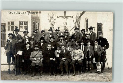 Tittmoning Gasthaus zum Tharer Gruppenphoto Kreuz Jesu