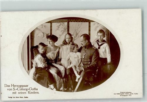 Herzogpaar Sachsen-Coburg-Gotha mit Kindern AK