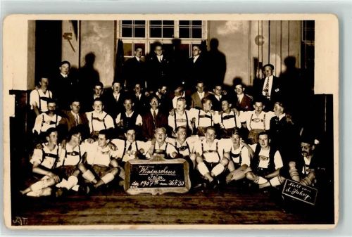 Tittmoning Gruppenaufnahme Wiedersehensfeier der 1907er Bayer. Tracht Ort handschriftlich