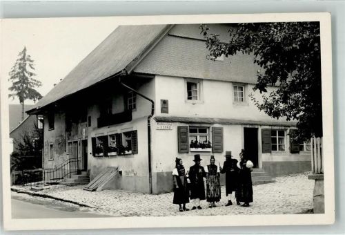 79843 W7827 Löffingen Foto AK Schwarzwälder Volkstrachten