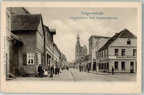 Tangermünde Langestraße mit Stephanskirche Gasthaus Richard