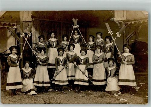 Schmölln 1914 Gruppenaufnahme Junge Frauen Schauaufführung Ort lt. Stempel