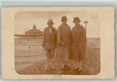 Scheveningen Ort handschriftlich Schwimmbad Strand Mode Frauen