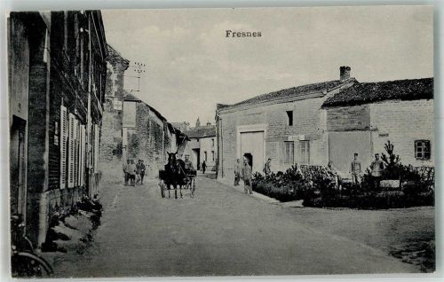 Fresnes WK I Uniform Soldaten Straße