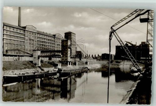Neuss Rheinhafen Rheinschiffe