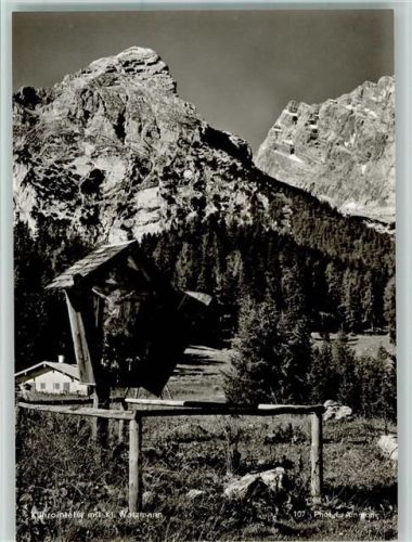 Berchtesgaden Wegekreuz unter dem Watzmann