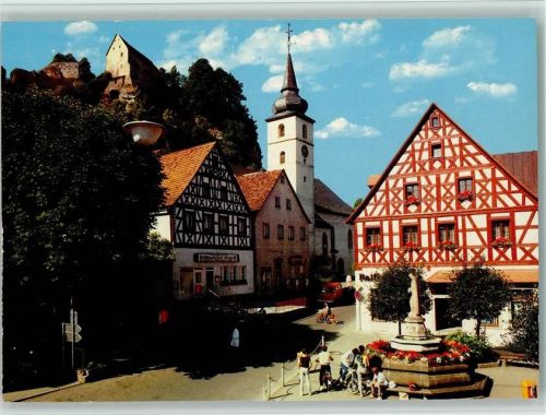Pottenstein Marktplatz Burg