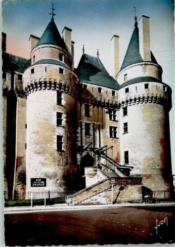 Langeais Velo Treppe zum Schloß