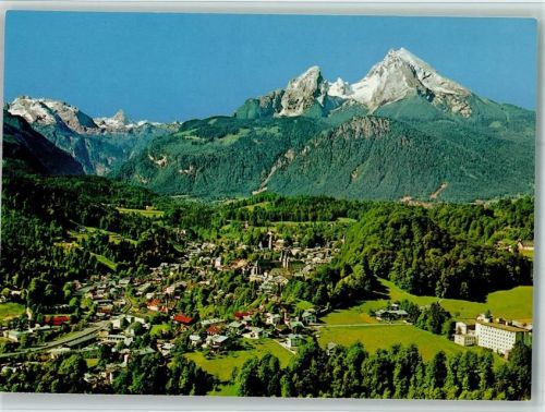 Berchtesgaden Luftaufnahme Ortsansicht mit Watzmann