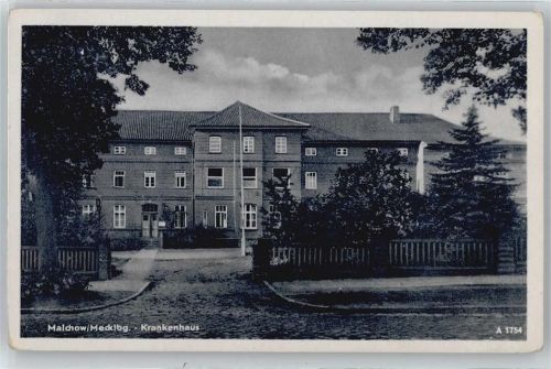Malchow Krankenhaus Baum Zaun