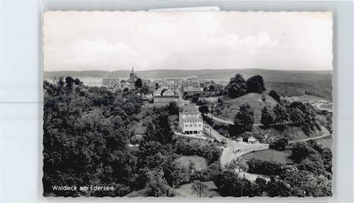 Waldeck Berg Haus Baum Straße Panorama