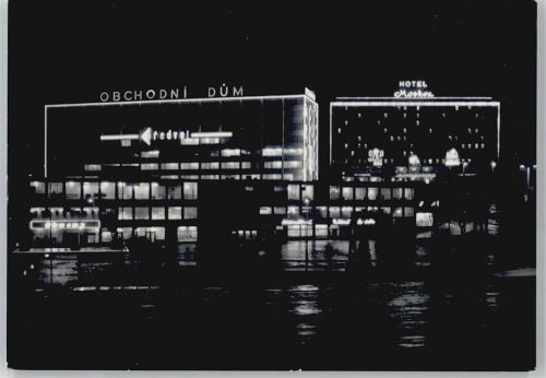 Zlin Hotel Moskva, Geschäftshaus Predvoj