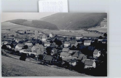Schwalefeld Foto Feld Haus Baum Berg