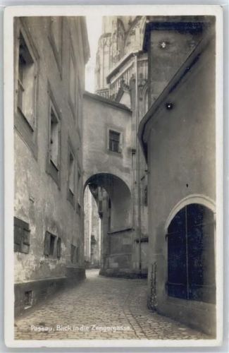 Passau Blick in die Zengergasse