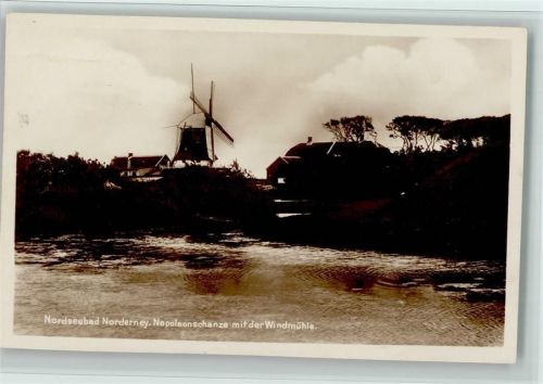 Norderney Napoleonschanze mit der Windmühle