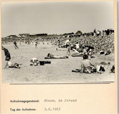 25761 W2242 Büsum FOTO KEINE AK Am Strand Foto montiert auf Karton