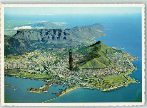 Kapstadt Cape Town with the marine suburbs Green Point Sea Point and Camps Bay behind the Lions Head