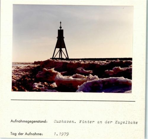 Cuxhaven Winter Kugelbake Foto montiert auf Karton