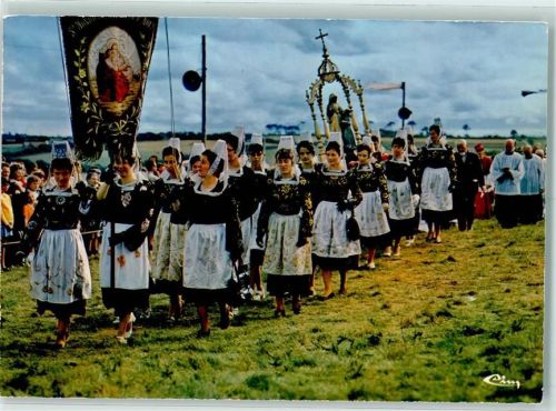 Plonevez-Porzay Ste-Anne-la-Palud Groupe des femmes mariées