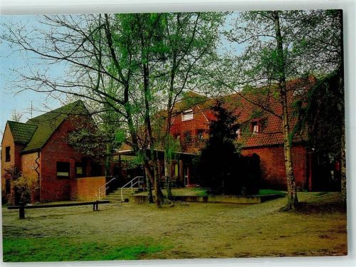 Hude Jugendherberge Rückseite mit Abschürfungen bzw Kleberesten