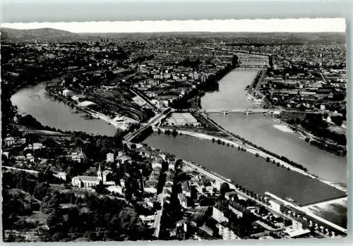 Lyon Le confluent du Rhone et la Saone a la Mulatiere