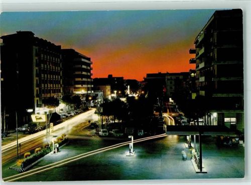 Pescara Piazza Duca degli Abruzzi Nacht Beleuchtung