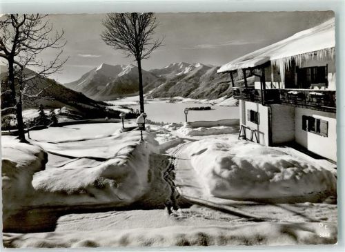 Schliersee Kurhotel Schliersbergalm Winter Blick auf Schliersee Brecherspitz und Bodenschneid