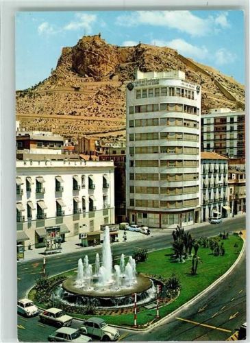 Alicante Plaza del Mar y Fuente Monumental