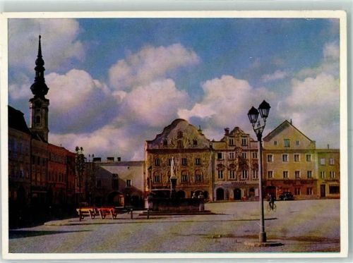Obernberg Marktplatz Brunnen