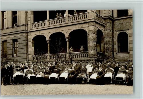 1916 Gruppenfoto vor dem Haus , sehr gute Erhaltung AK