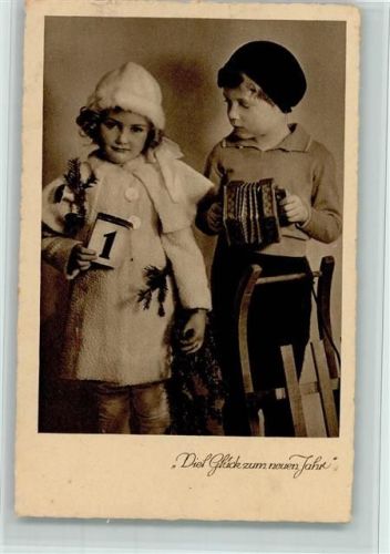 1936 Neujahr - Kiner mit einer Quetschkommode AK