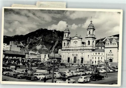 Bogota Basilica Primada Oldtimer VW Käfer