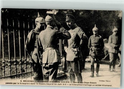 La Meziere 1918 Uniform WK I vor der Überprüfung der Pfadfinder in Square Bayard im Juni 1918