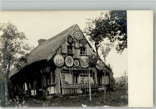 Schützenhaus mit Schützenscheiben außen angebracht Schützenverein Privatfoto AK