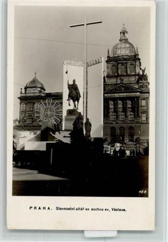 Prag 1935 Slavnostni oltar so sochou av. Vaclava , gute Erhaltung