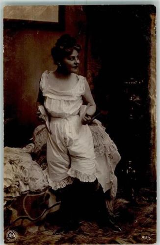 1906 Strumpfband Unterwäsche mit Spitze Verlag NPG Serie 414-5 AK