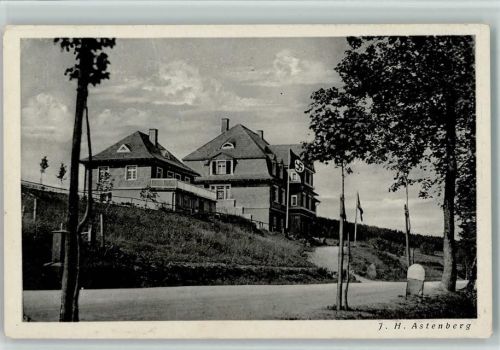 Neuastenberg Jugendherberge Astenberg, Eigenheim des Gaues Sauerland - Hakenkreuzfahne WK II