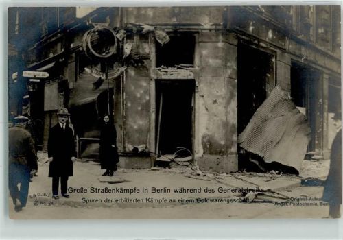 Friedrichshain Revolution Straßenkämpfe 1919 Zerstörtes Goldwarengeschäft