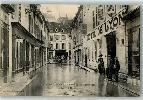 Gray 1910 Hochwasser der Saone 21.1. La Rue Thiers Apotheke