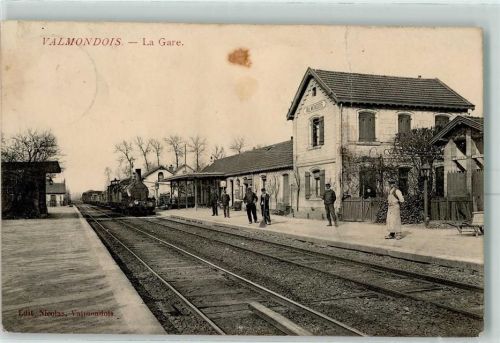 Valmondois 1915 La Gare Bahnhof Dampflokomotive