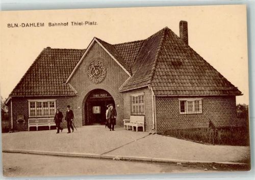 Dahlem Bahnhof Thiel-Platz