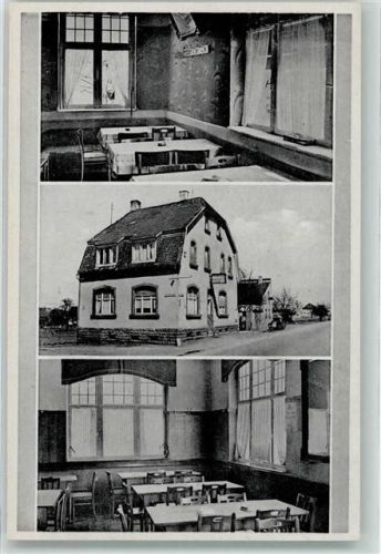 67126 W6701 Hochdorf-Assenheim Foto AK Gasthaus zum Bahnhof Gaststube
