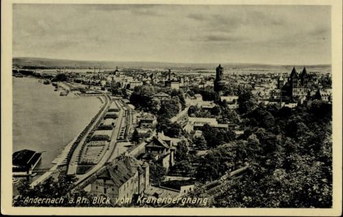 W5470 Andernach um 1937 - Andernach a. Rhein, Rheinland-Pfalz: Gesamtansicht, Blick vom Kranenberghang, Ak Nr. 7437,Foto-Schüssler
