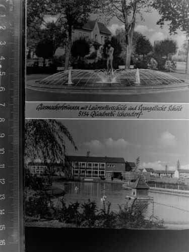 50126 W5010 Quadrath-Ichendorf GLASNEGATIV Glasmacherbrunnen m. Laurentiusschule u. Ev. Schule