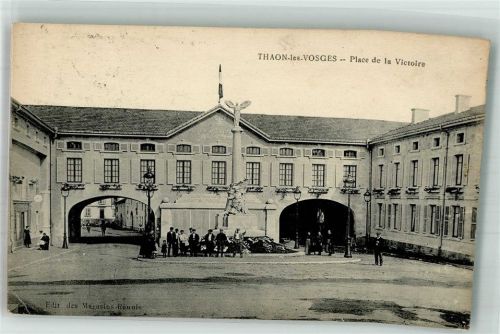 Thaon-les-Vosges Denkmal Place de la Victoire