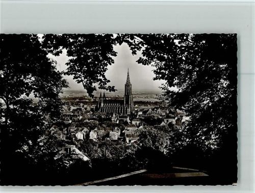 Ulm Durchblick auf Stadt und Münster