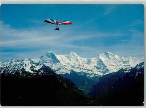 Deltasegler Eiger Mönch Jungfrau