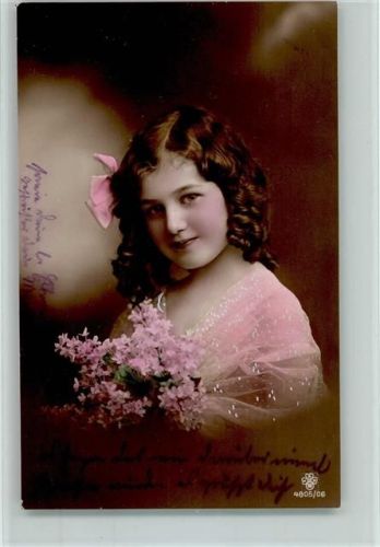 Mädchen mit rosa Perlen kleid und rosa Schleife im Haar Stempel Dresden 2.5.13